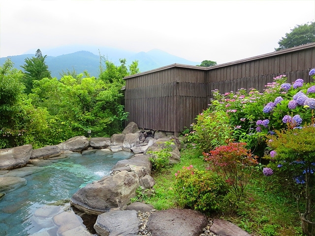 �l�G�܁X�̐A���ŉ�����y���ނ��Ƃ��o���܂��B_�����Ɩ����̏h�@�~��