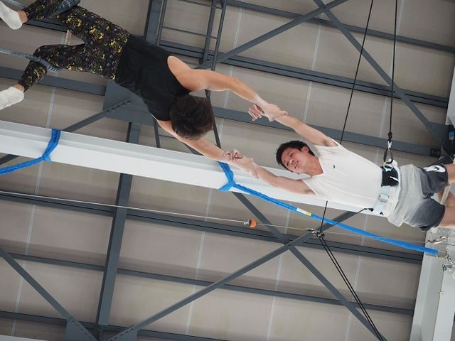 ���܂��^�C�~���O�����킹�ăL���b�`�I_Fly'n Fit Trapeze Studio
