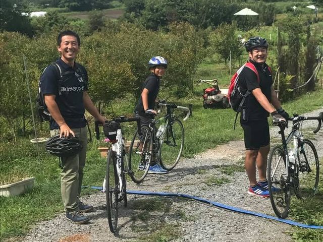 蒜山高原サイクリングロードの休憩所。_蒜山高原カルチベート観光ブルーベリー園