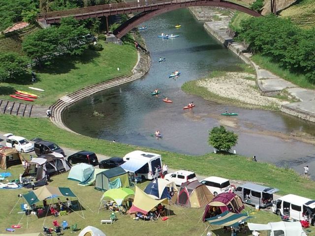 自然豊かな里山に囲まれつつも、アクセスが良く、利便性が高いキャンプ場です。ゆったりとした時間を大切な人とお過ごしください。_和水江田川カヌー・キャンプ場