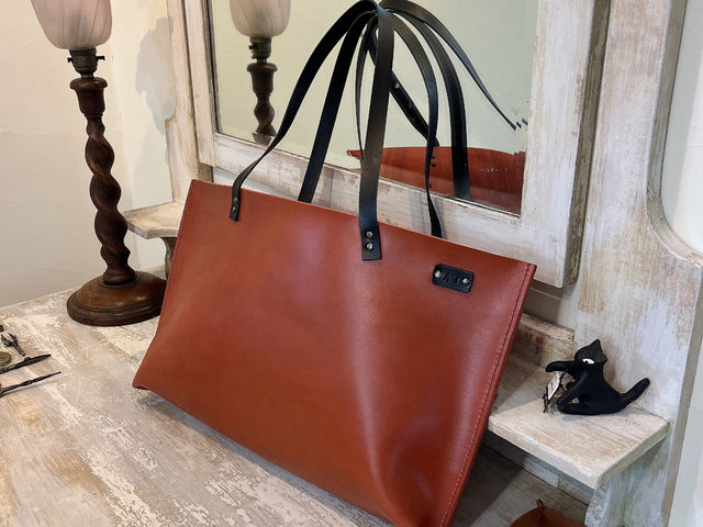 �k���v�̃c�����A��������i�ł��B_BLACK�@CAT