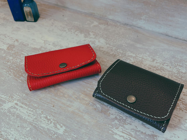 �R�C���P�[�X�A���̐F�Ō��I�ɁI_BLACK�@CAT