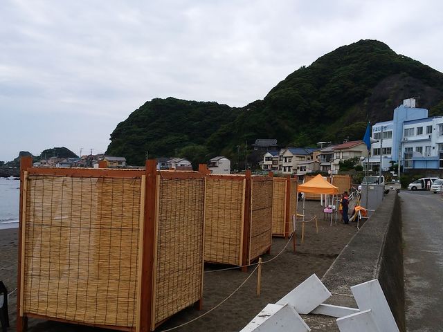 �������_��̃r�[�`�{�b�N�X�B_���C�C�݃r�[�`�{�b�N�X