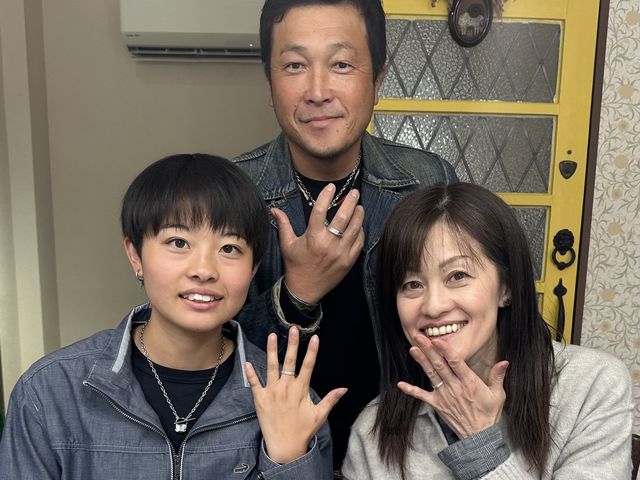 ����W���G���[���̓���