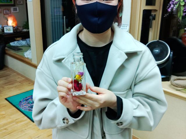 �F�B�ւ̃v���[���g�`_�n�[�o���E���`���t�@���e���Â�