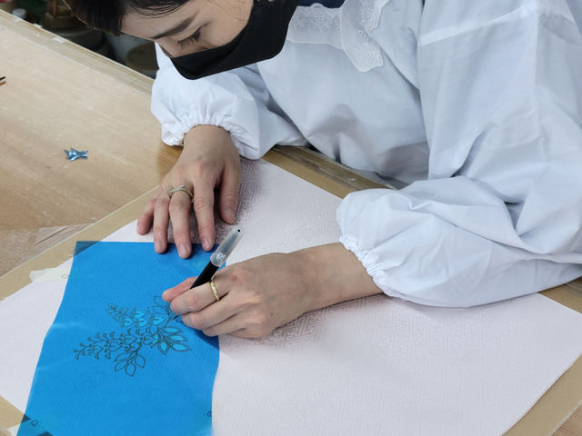 �G���u�^�̃J�b�e�B���O���Ă��鏊�ł�_���F�T�^���ߑ̌��H�[�k�{���|