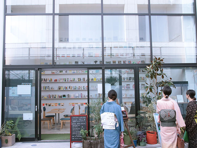 ���t�������@�~��