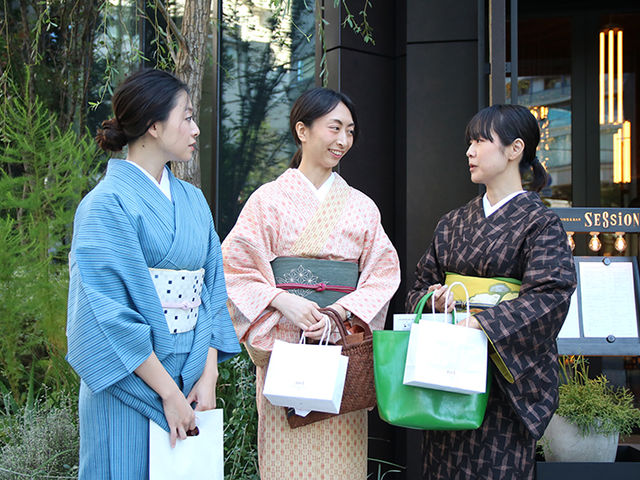 ���t�������@�~��