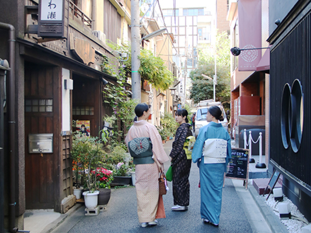 ���t�������@�~��