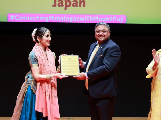 ���MIYABI���C���h���{���Bharat Mitra Sanman����܂��܂����B_MIYABI�J�^�b�N�_���X�A�J�f�~�[