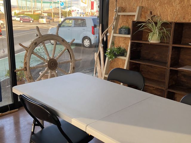 �L�����[�N�e�[�u�����Q��A���e�[�u��1��L��A�ő�10���ȏ�\�ł��B
�傫�ȕz���L�����܂�_Plus+hands�Qroom