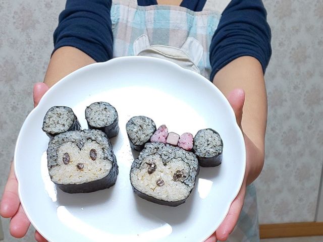 ���ɂł��܂����I���̌��җl�ɂ��ʐ^�̌f�ڂ̋��𓾂Ă���܂�_����@�H�E�������i�E���ƁE�L�b�`���I�Ґ�