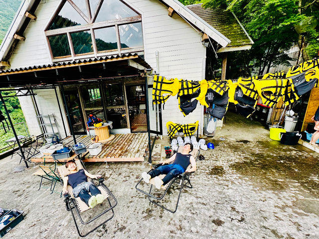 ���N���C�j���O�`�F�A�������āA���t�e�B���O��͂܂����肵�Ă���������_�����E������j���[���[�h���t�e�B���O