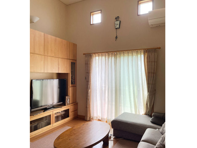 ���Ƌ���_�A�g���G UNO AL MONDO