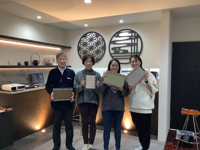 ��������̂��q�l�ł��B�Ós���V�ւ悤�����I_�݂Âَ����H�� �􏬕����̌�