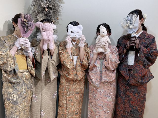 ���s���������^����������