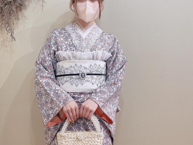 ���s���������^����������