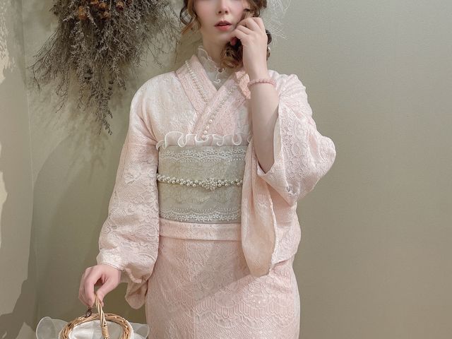 ���s���������^����������