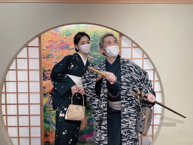 ���s���������^����������