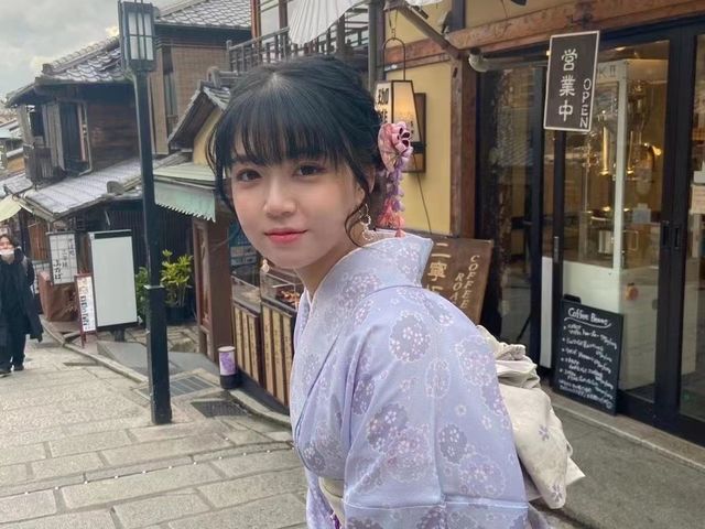 ���s���������^����������