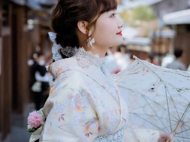 ���s���������^����������