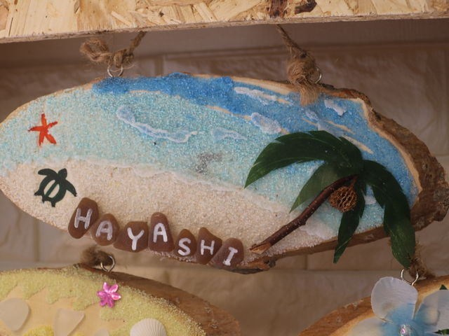 ���X1�Ԑl�C�̃C���e���A�v���[�g���B�\�D�₨�����̃h�A�A�g�C���ȂǂɊ|������v���[�g�ł��B_�V�R�V�[�O���X���X A-GLASS