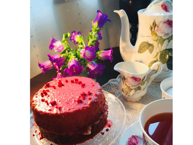 �u���e�B�b�V���K�[�f���X�N�[��