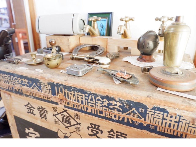 �A���e�B�[�N�R�[�i�[_�C�V�d�J�C�X