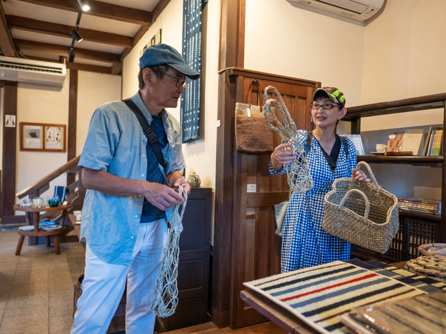 Local Treasures(���[�J���g���W���[�Y)