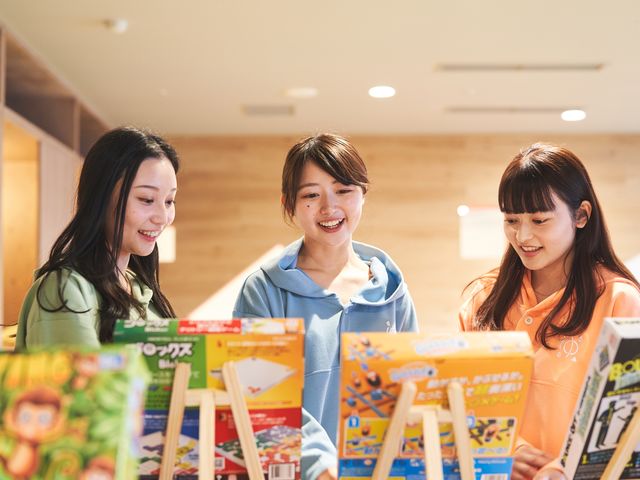 ��Ԃ���V��܂�20��ވȏ�̃{�[�h�Q�[���𖳗��ő݂��o��_���ӂ�Cafe yusa