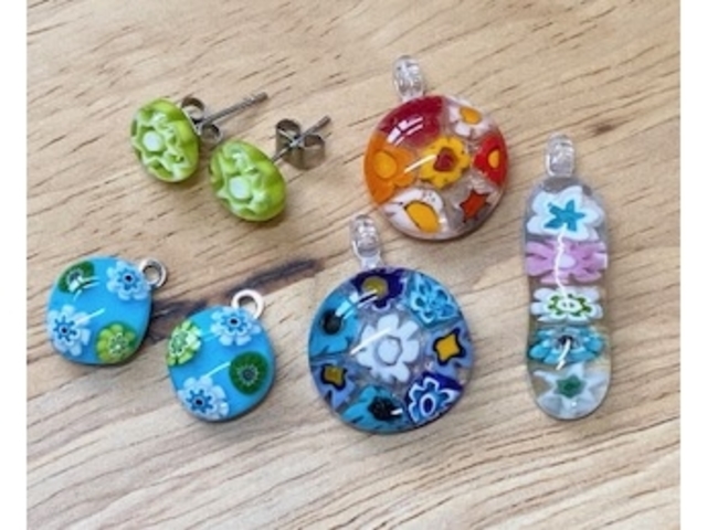 �K���X�t���[�W���O�̃A�N�Z�T���[_�K���X�H�[���炷