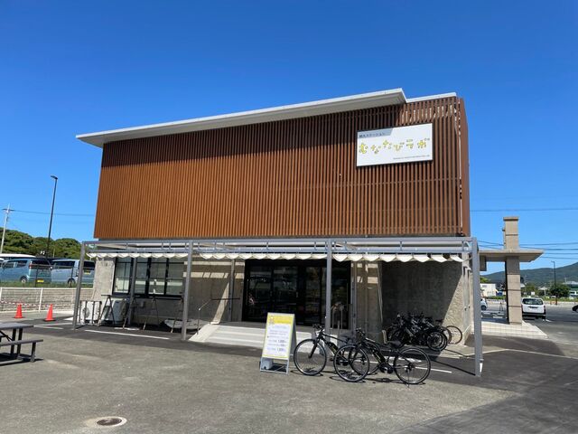 �ό��X�e�[�V�����u�ނȂ��у��{�v�̎ʐ^1