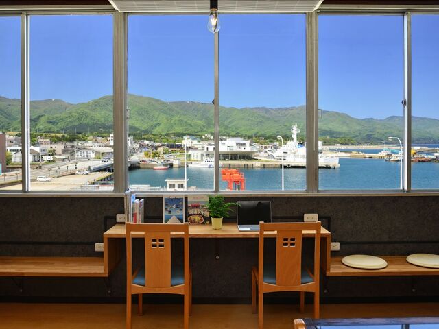 SADO PORT LOUNGE