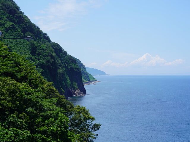 100�N�O�̃g���l����������I�e�s�m�����K�g���l��