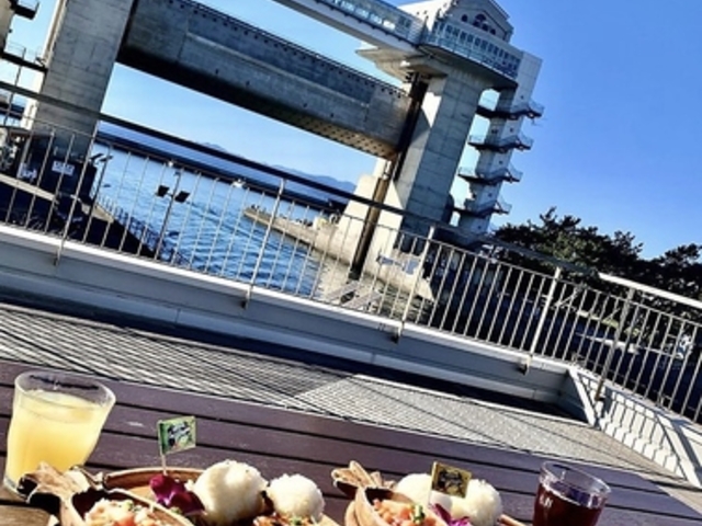 TONY'S HONOLULU ÓX̎ʐ^1