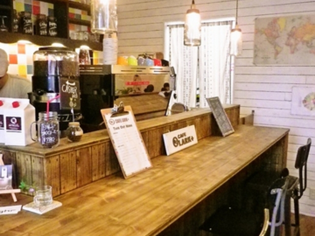 CAFE LARK+̎ʐ^1