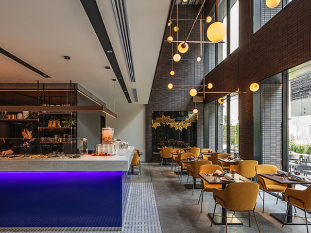 UCu[Lb`THE LIVELY KITCHEN {̎ʐ^1