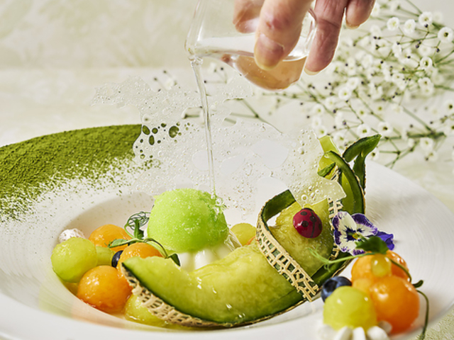 SARAS CAFE&BRASSERIE �T���X �J�t�F �A���h �u���b�X���[�̎ʐ^1