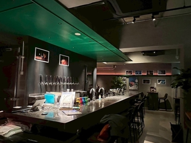 Carbon Brews Tokyo J[{u[Y g[L[̎ʐ^1