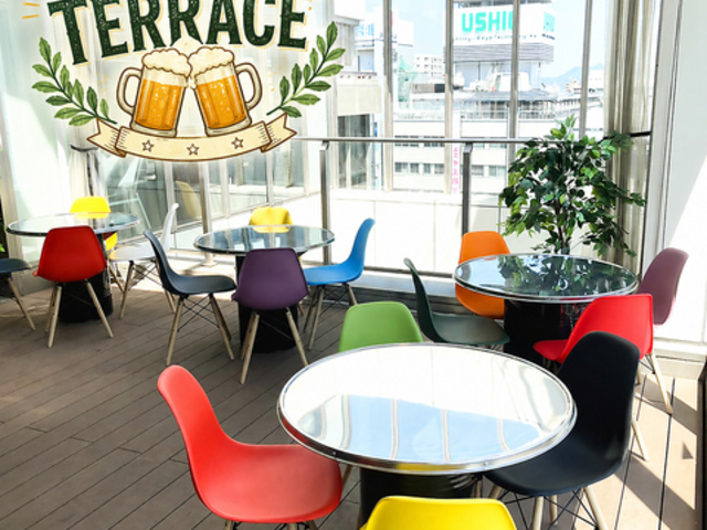 �r�A�K�[�f�� TERRACE-�e���X- �P�H�w�O�X�̎ʐ^1