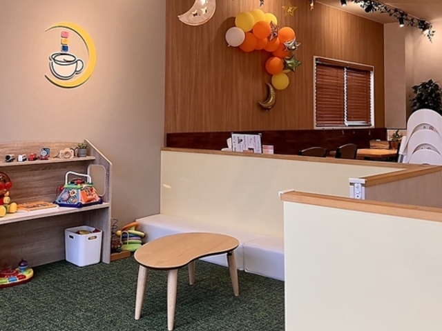 Cafe Luna caldo JtF i Jh̎ʐ^1