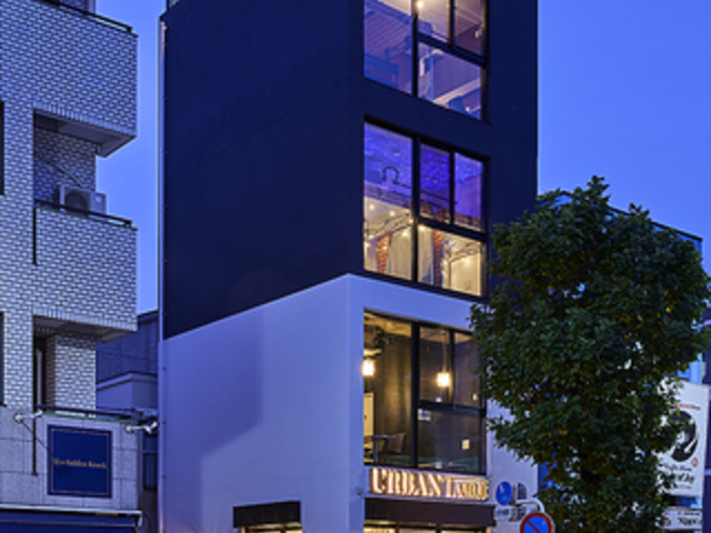 y_ubX[zURBAN TABLEiA[oe[uj ۓyJ V̎ʐ^1