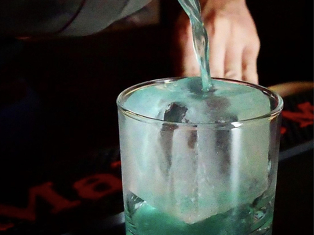 EVE KOBE CuREx̎ʐ^1