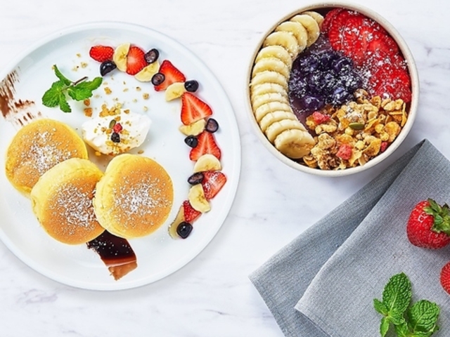 mahalosky cafe Bar �}�n���X�J�C�J�t�F�o�[�̎ʐ^1