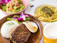 mahalosky cafe Bar �}�n���X�J�C�J�t�F�o�[�̎ʐ^1