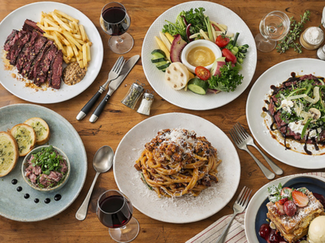 HIKIFUNE TABLE �q�L�t�l �e�[�u���̎ʐ^1