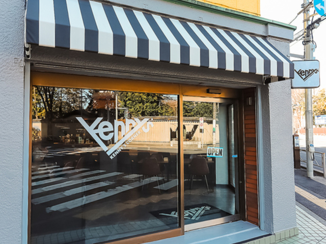 �P�j�[�Y�R�[�i�[�̎ʐ^1