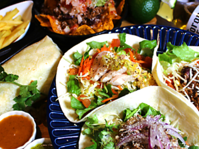 Mex Kitchen & Bar Maachin �}�[�`���̎ʐ^1