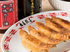 廣島餃子 RED DRAGON レッドドラゴン 並木通り店の写真1