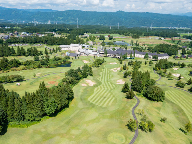 ���Ă܍������]�[�g�x���i�e�B�I�S���t�R�[�X